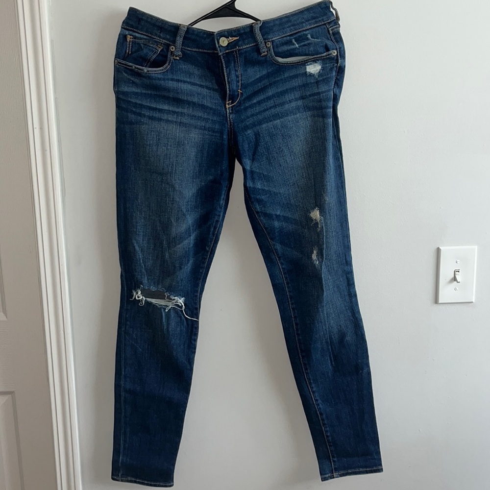 Abercrombie & Fitch Distressed Skinny Jeans - Medium Demin